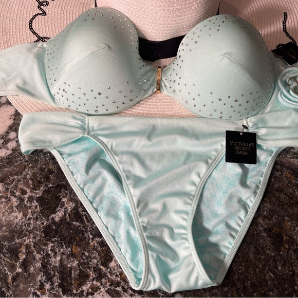 NWT vintage Victoria’s secret’s bikini embellished push-up 34DD/M set - Picture 2 of 13